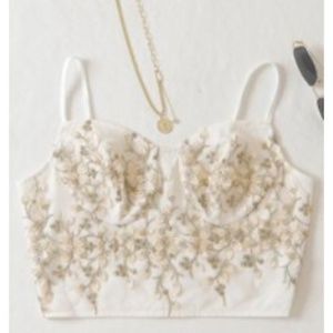 Floral, lace crop top